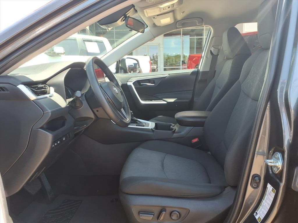 Thumbnail: 2024 Toyota RAV4 - 7