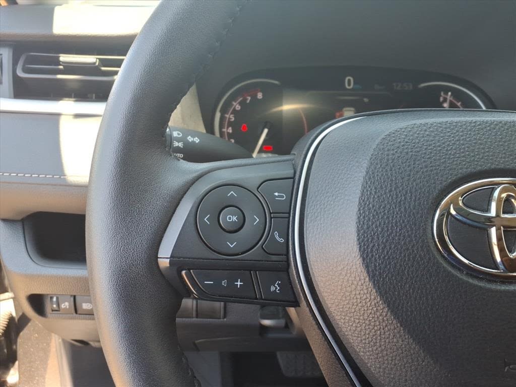 Thumbnail: 2024 Toyota RAV4 - 20