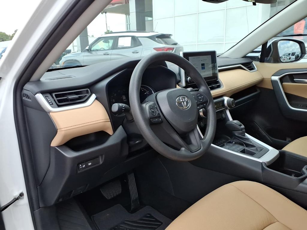 Thumbnail: 2024 Toyota RAV4 - 6