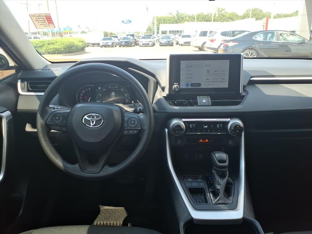 Thumbnail: 2024 Toyota RAV4 - 2