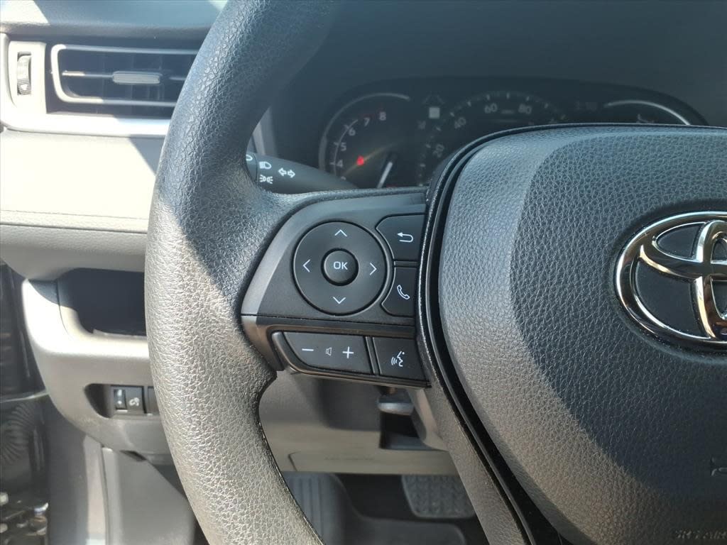 Thumbnail: 2024 Toyota RAV4 - 20