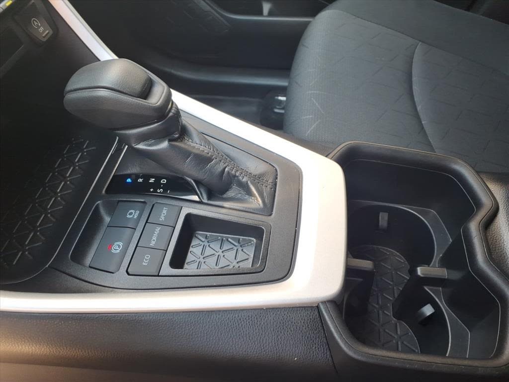 Thumbnail: 2024 Toyota RAV4 - 11