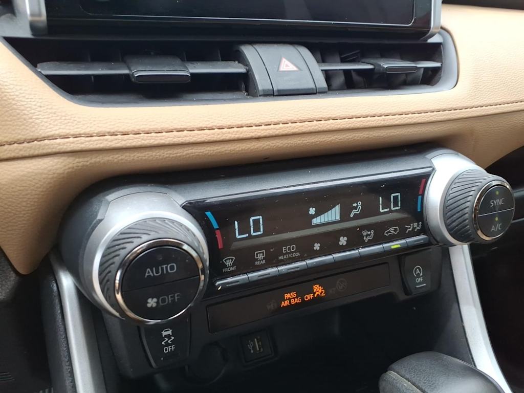 Thumbnail: 2024 Toyota RAV4 - 23