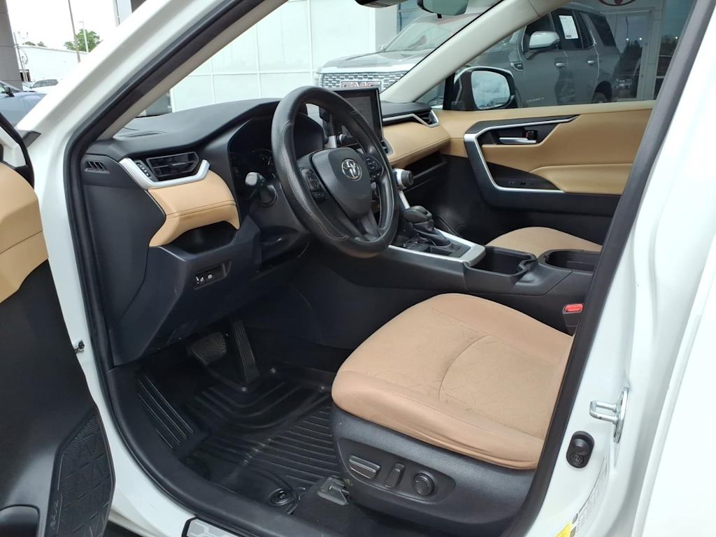 Thumbnail: 2024 Toyota RAV4 - 27