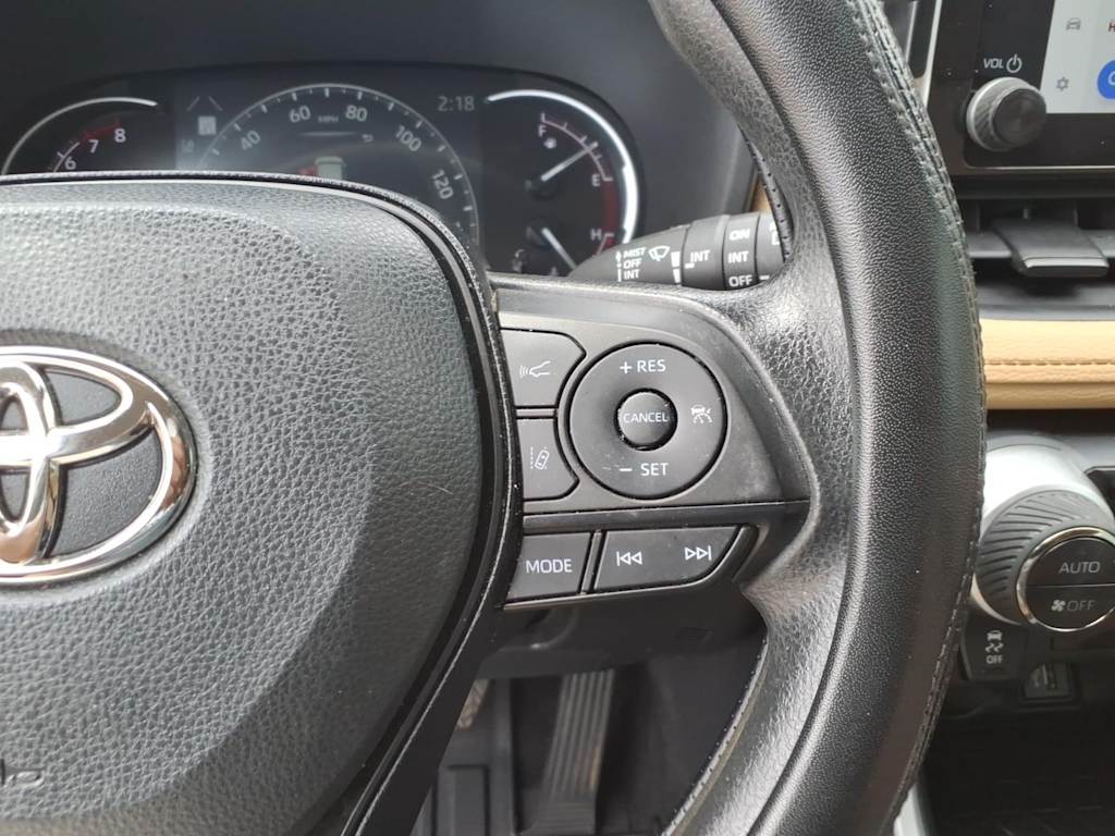 Thumbnail: 2024 Toyota RAV4 - 21
