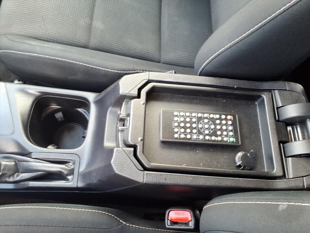 Thumbnail: 2018 Toyota RAV4 - 25