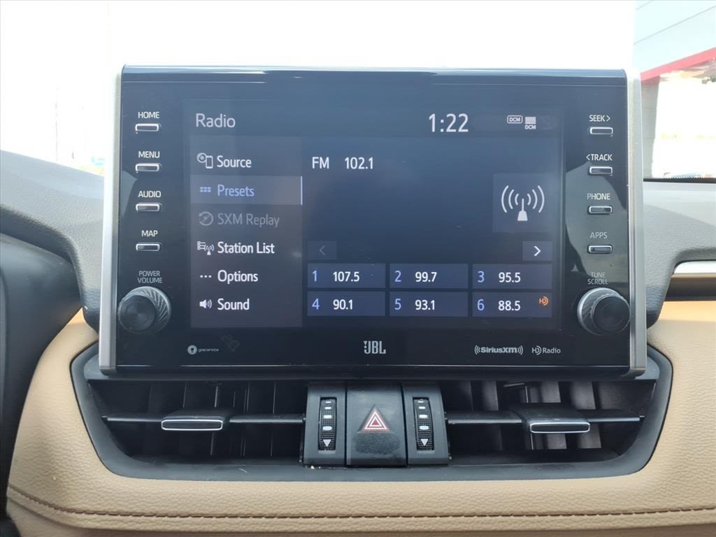 Thumbnail: 2022 Toyota RAV4 - 12