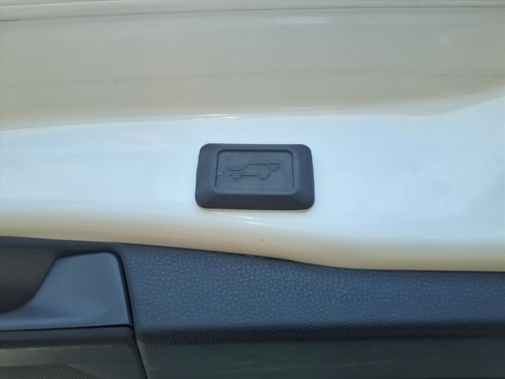 Thumbnail: 2022 Toyota RAV4 - 6