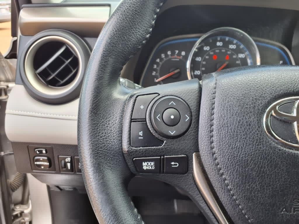 Thumbnail: 2015 Toyota RAV4 - 22