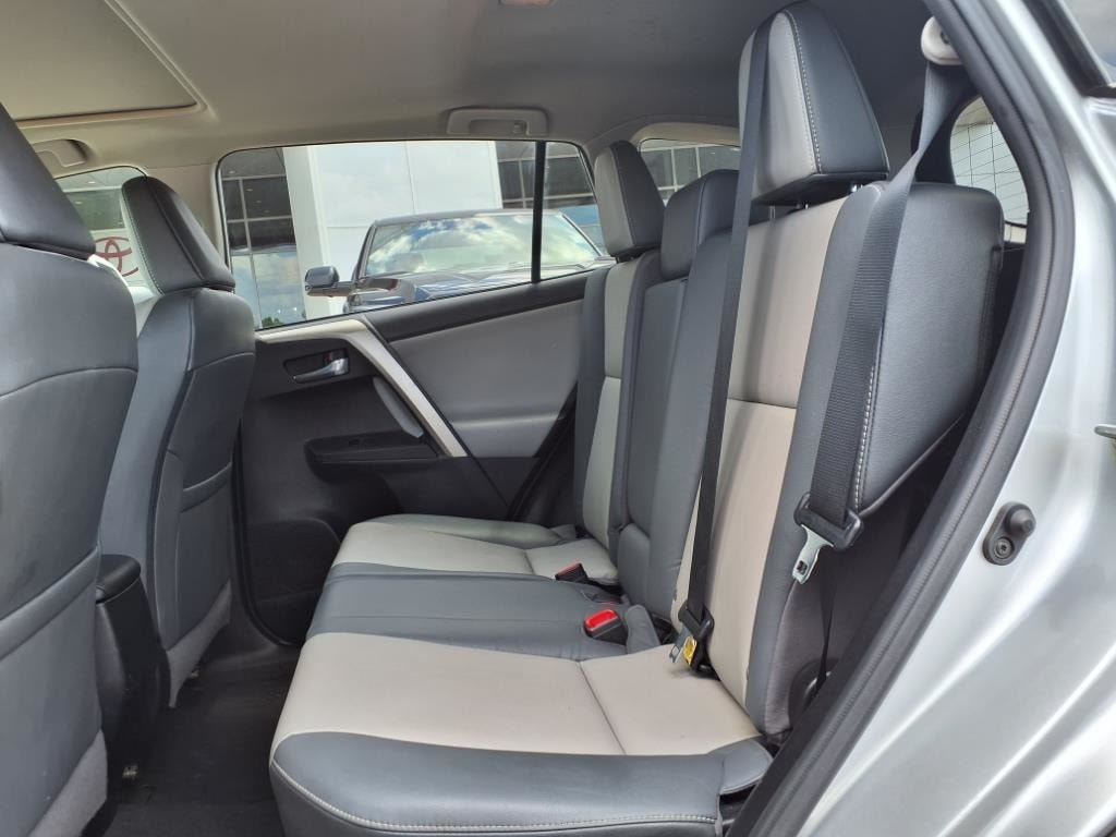 Thumbnail: 2015 Toyota RAV4 - 27