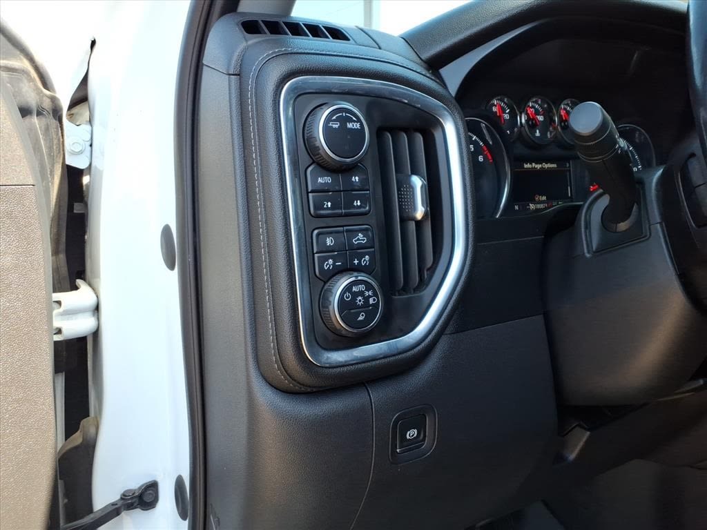 Thumbnail: 2020 Chevrolet Silverado 1500 - 18