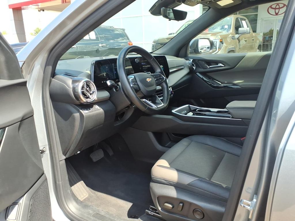 Thumbnail: 2025 Chevrolet Equinox - 27