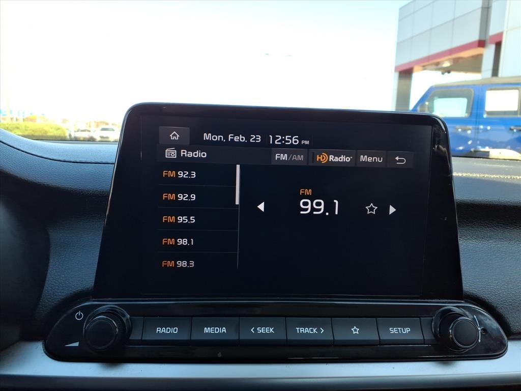 Thumbnail: 2023 Kia Forte - 10