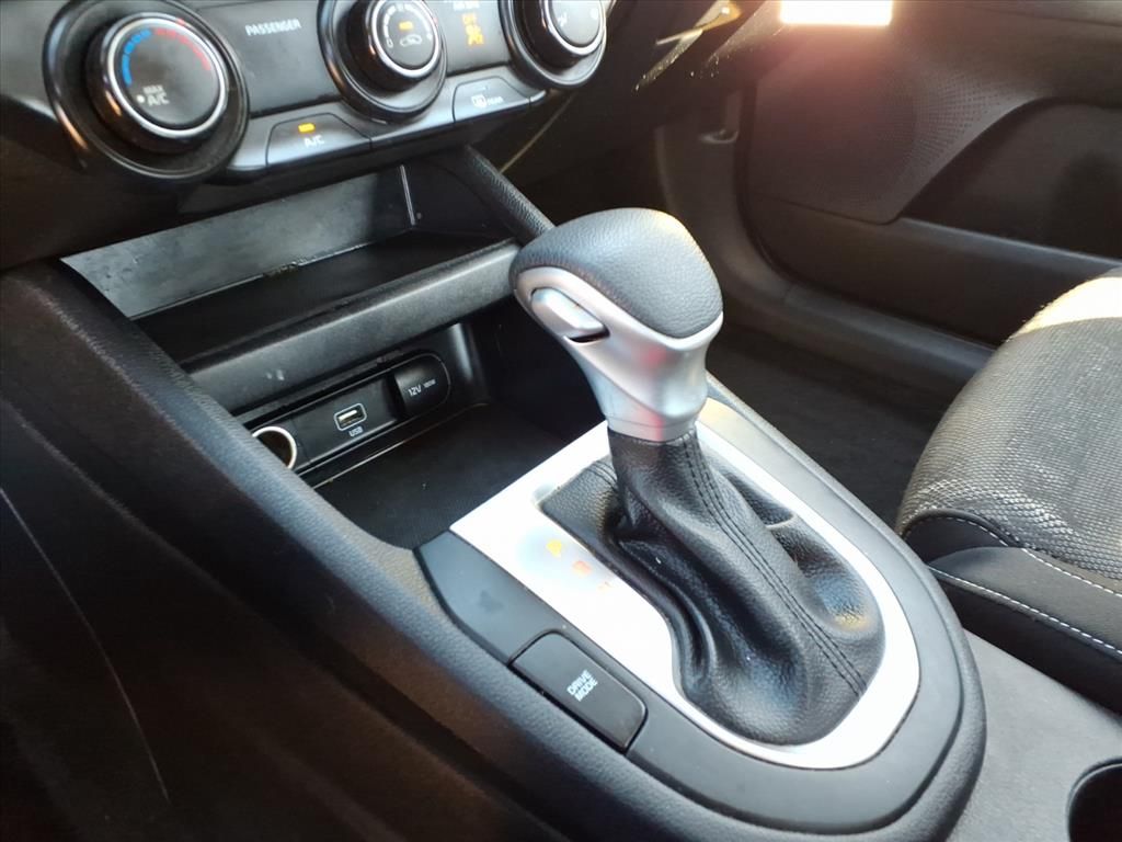Thumbnail: 2023 Kia Forte - 11