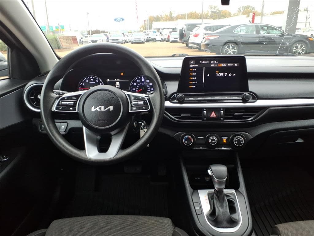 Thumbnail: 2024 Kia Forte - 2