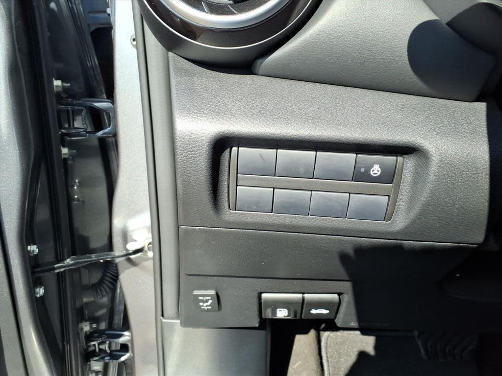 Thumbnail: 2024 Nissan Kicks - 19