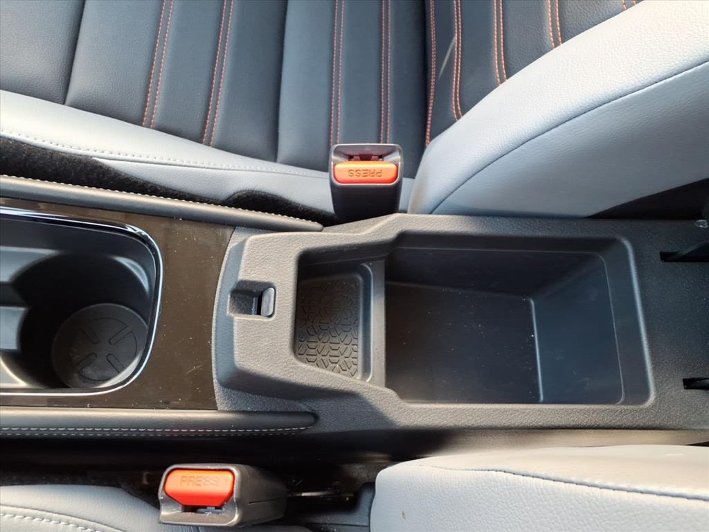 Thumbnail: 2024 Nissan Kicks - 25