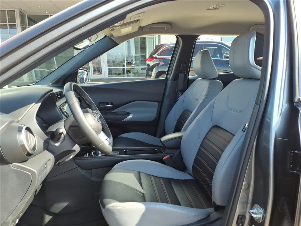 Thumbnail: 2024 Nissan Kicks - 8