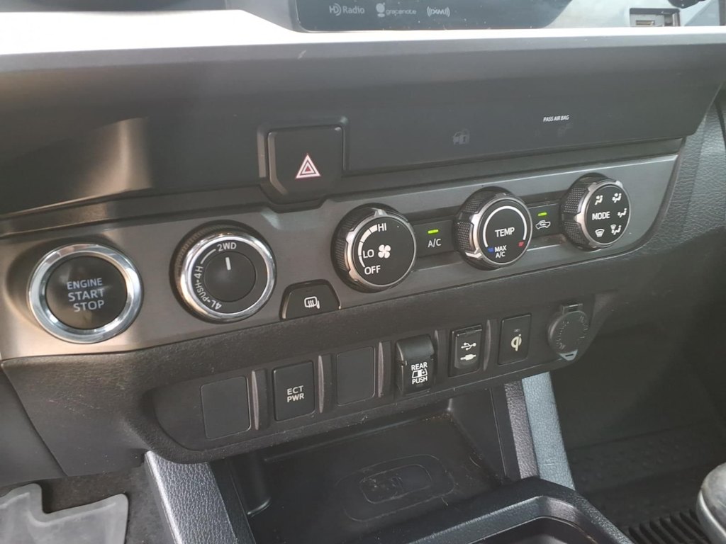 Thumbnail: 2019 Toyota Tacoma - 24
