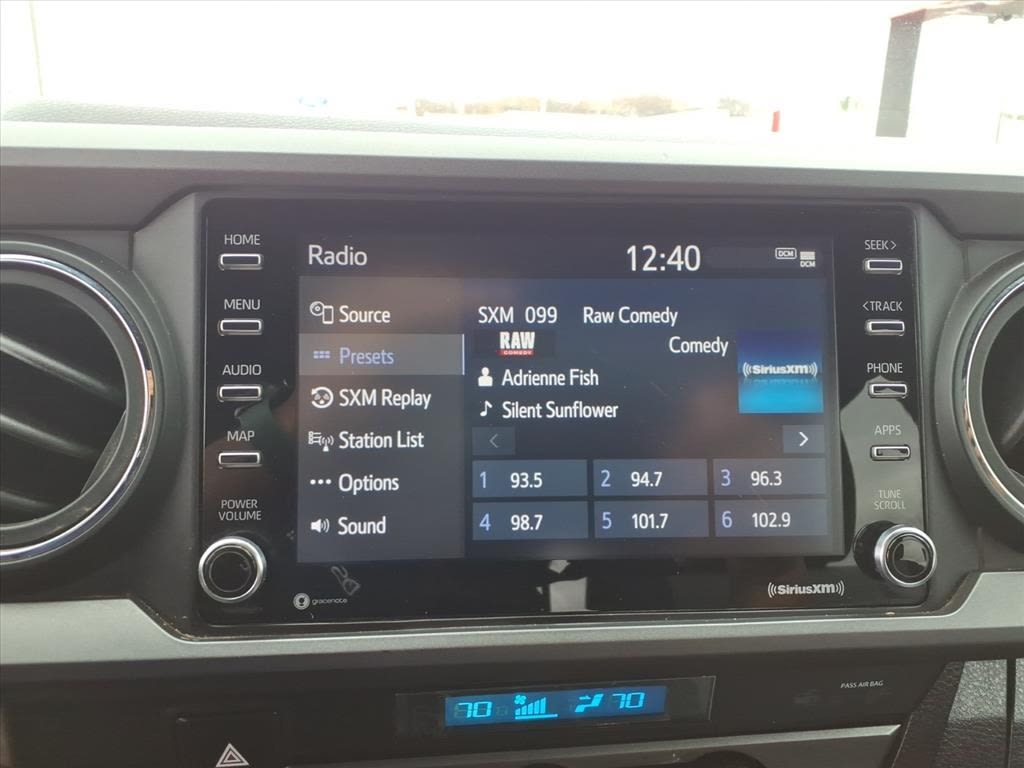 Thumbnail: 2021 Toyota Tacoma - 10