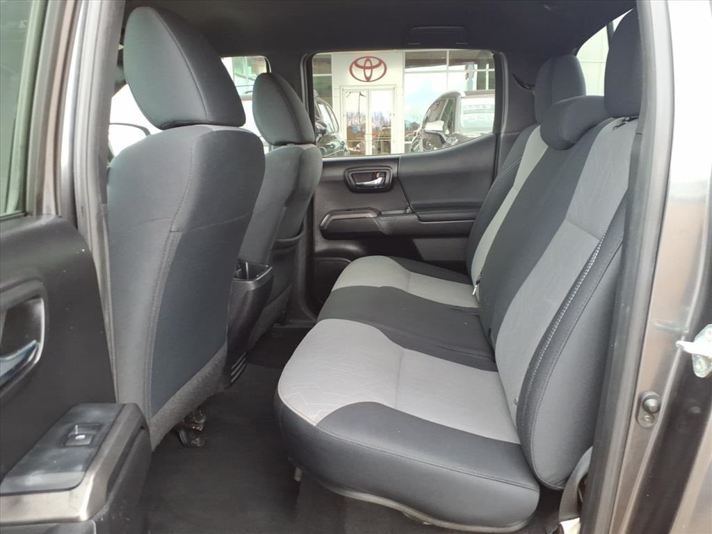 Thumbnail: 2021 Toyota Tacoma - 9