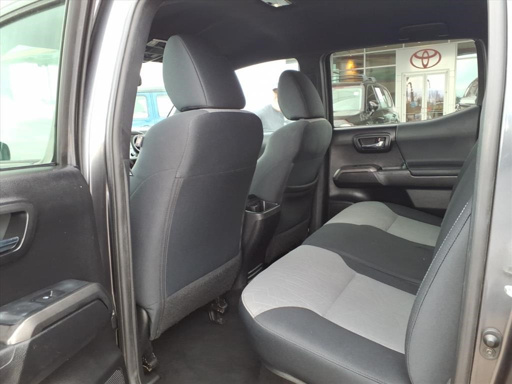 Thumbnail: 2021 Toyota Tacoma - 30