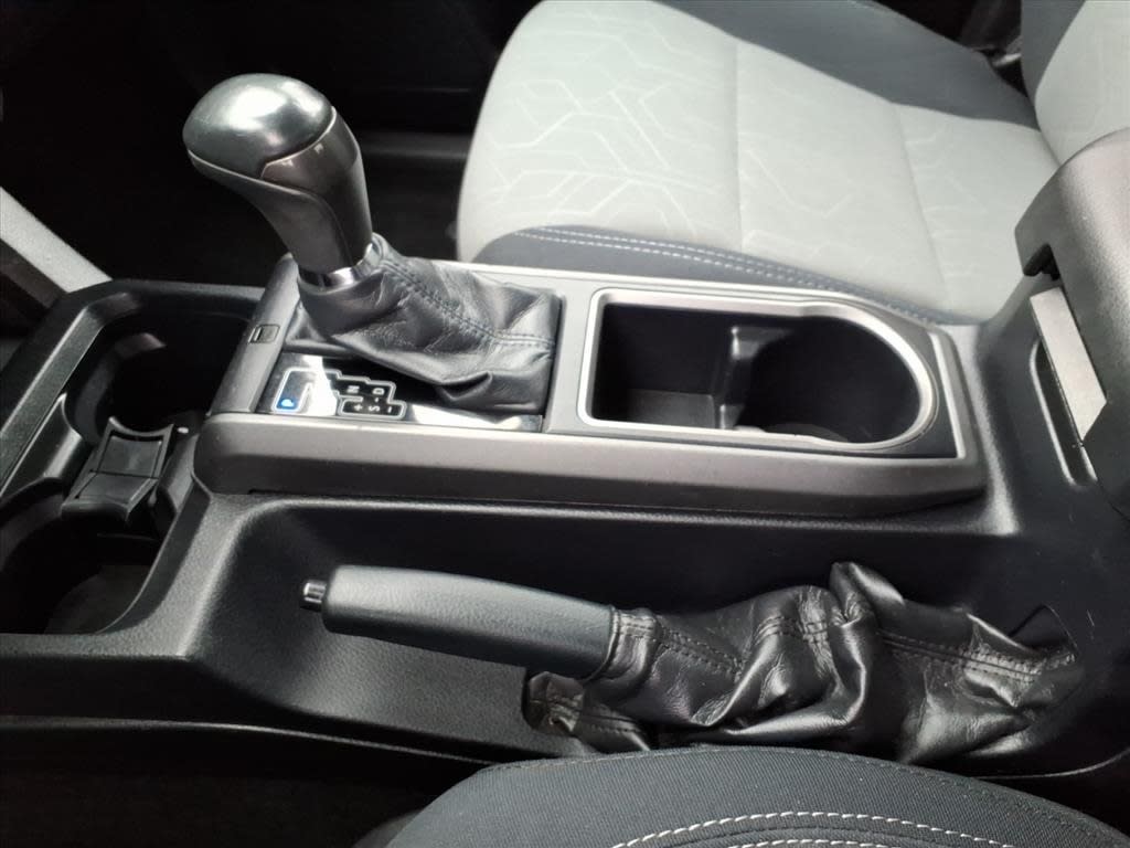 Thumbnail: 2021 Toyota Tacoma - 25