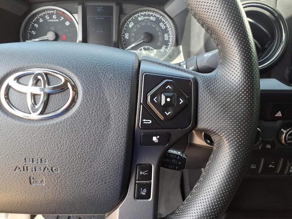Thumbnail: 2020 Toyota Tacoma - 22