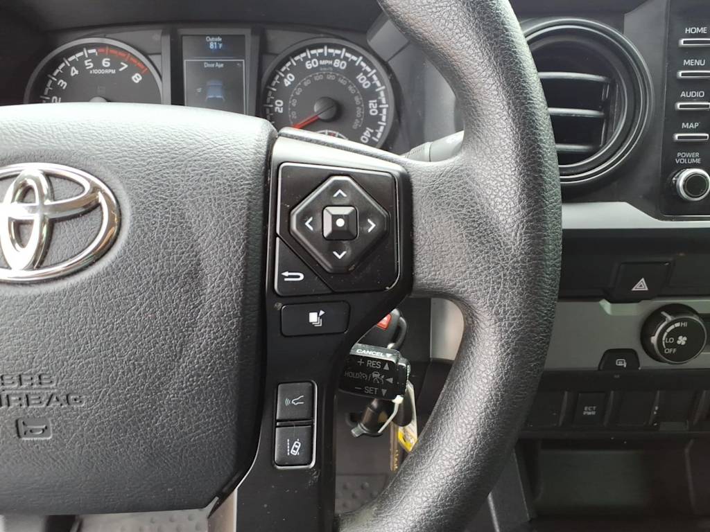 Thumbnail: 2022 Toyota Tacoma - 22