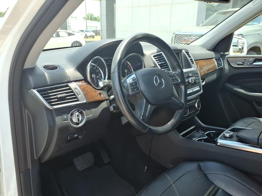 Thumbnail: 2014 Mercedes-Benz M-Class - 6