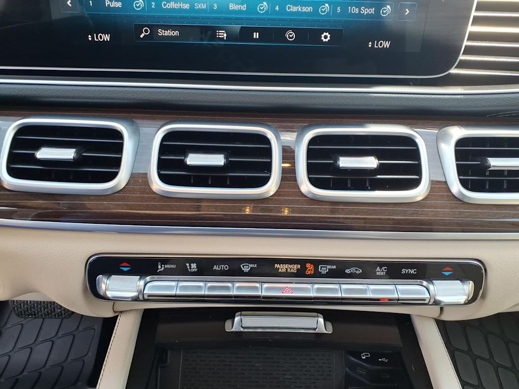 Thumbnail: 2021 Mercedes-Benz GLS - 24