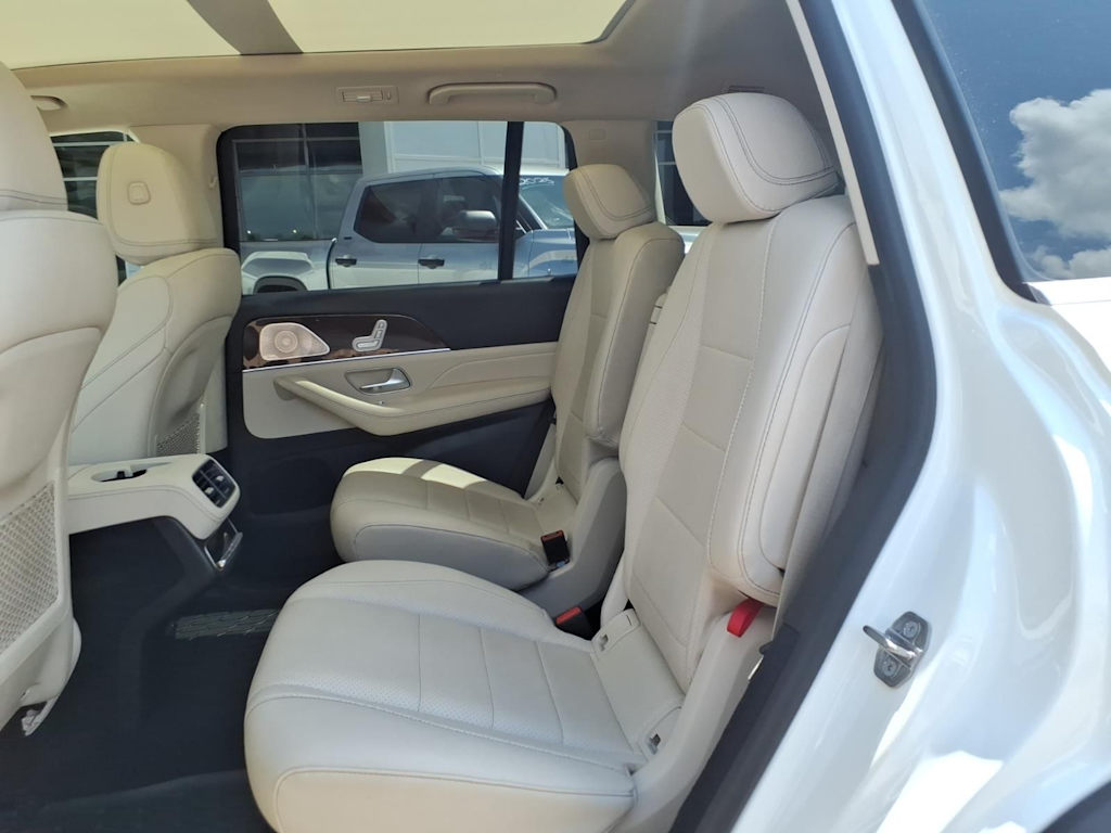 Thumbnail: 2021 Mercedes-Benz GLS - 28