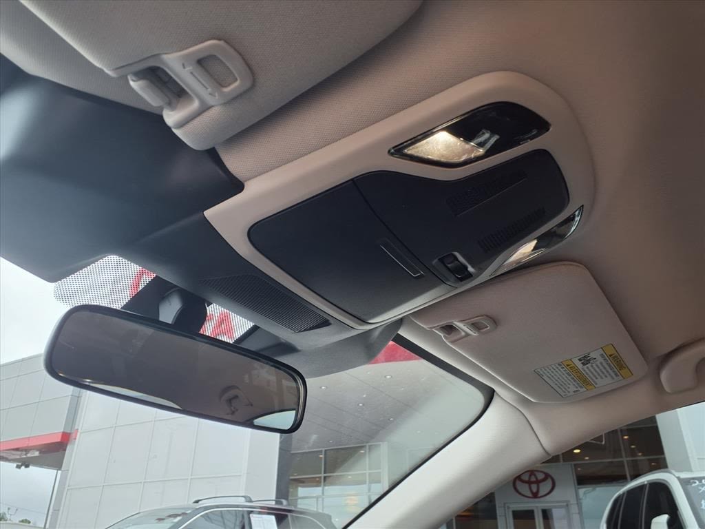 Thumbnail: 2024 Subaru Legacy - 25