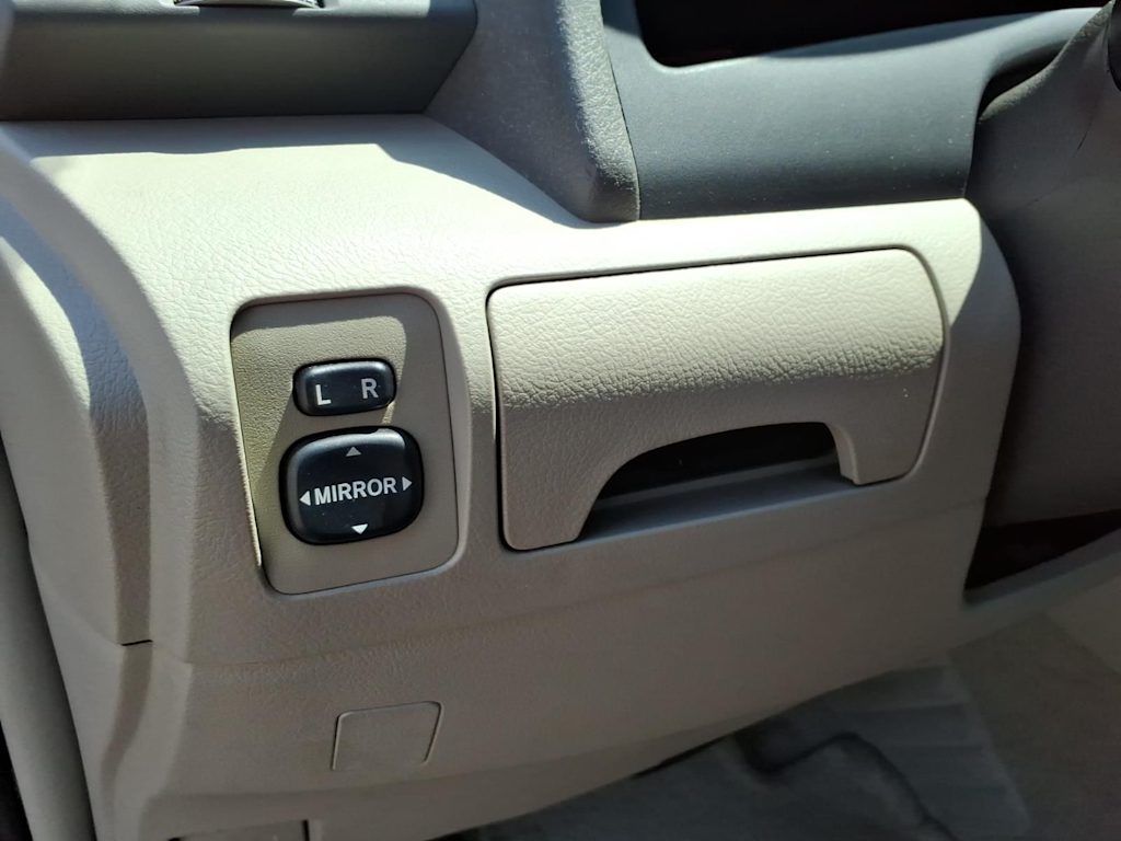 Thumbnail: 2009 Toyota Camry - 19