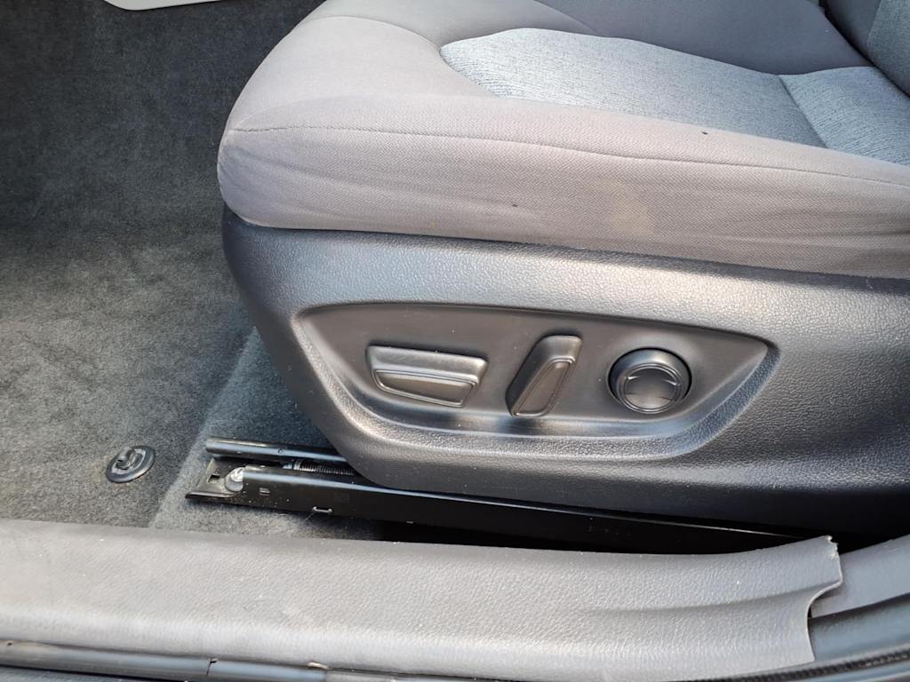 Thumbnail: 2023 Toyota Camry - 17