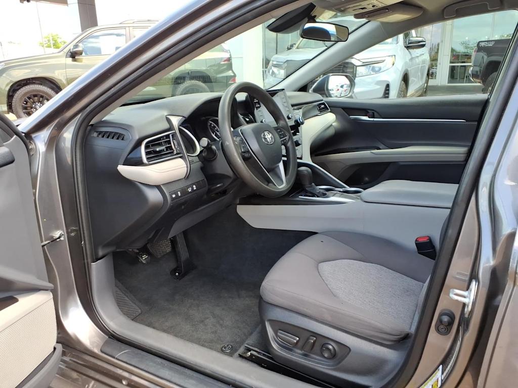 Thumbnail: 2023 Toyota Camry - 27