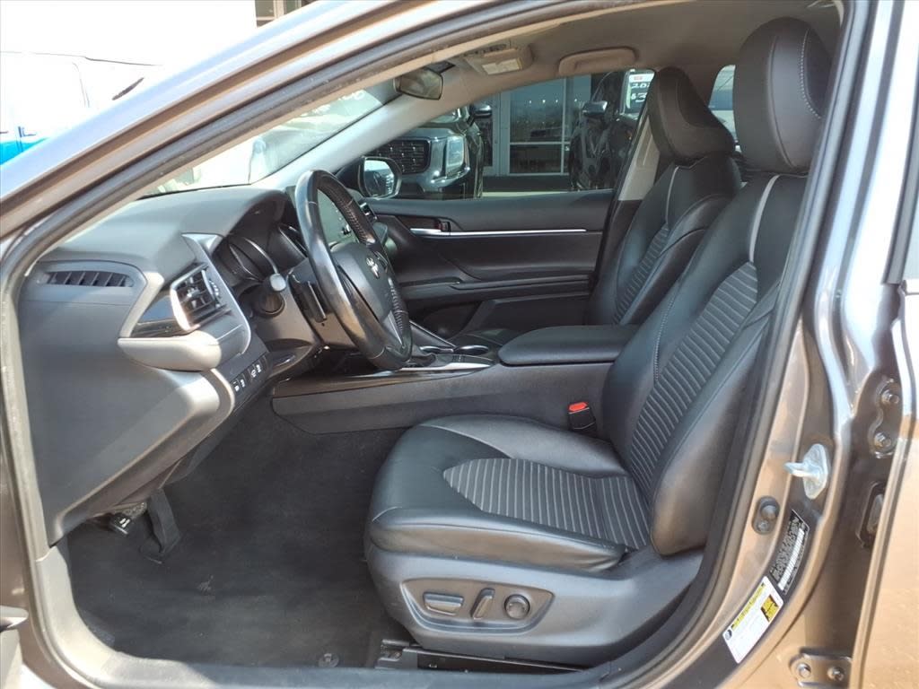 Thumbnail: 2023 Toyota Camry - 7