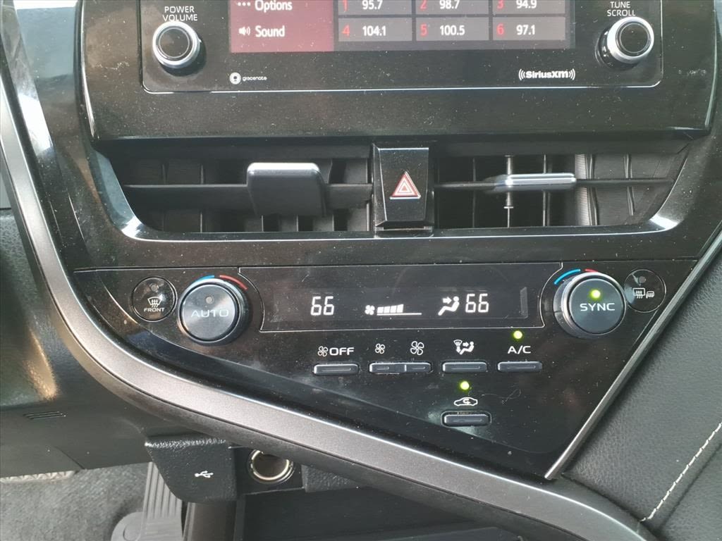 Thumbnail: 2023 Toyota Camry - 22