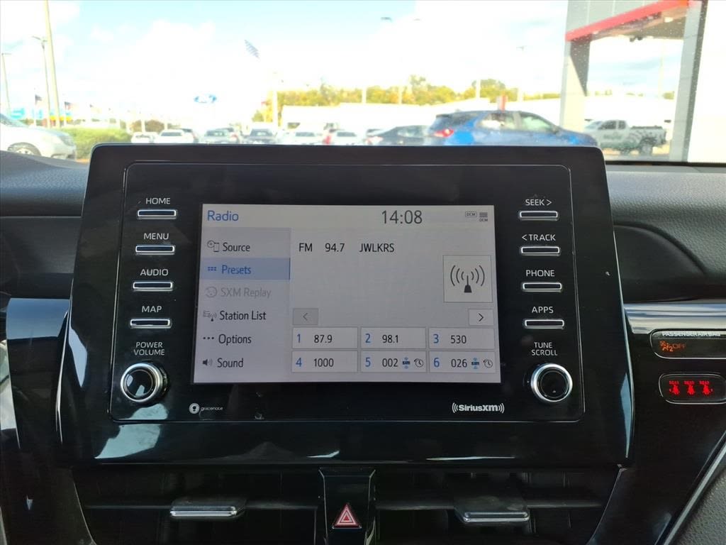 Thumbnail: 2021 Toyota Camry - 10