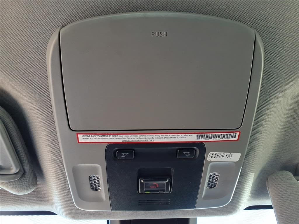 Thumbnail: 2022 Toyota Camry - 25