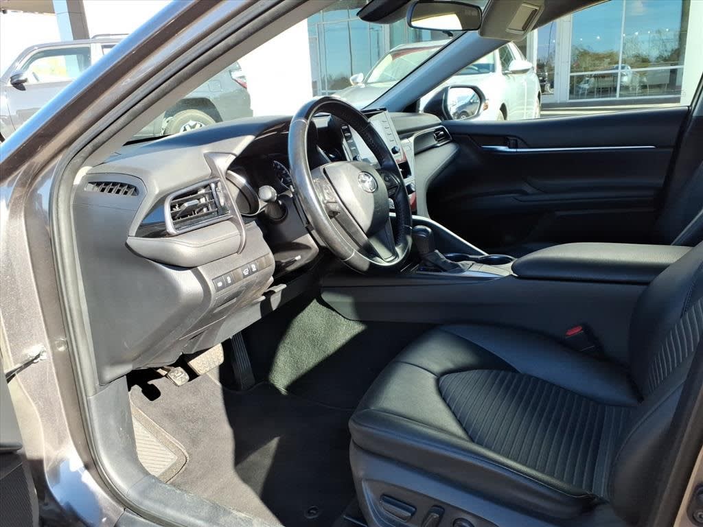 Thumbnail: 2022 Toyota Camry - 6