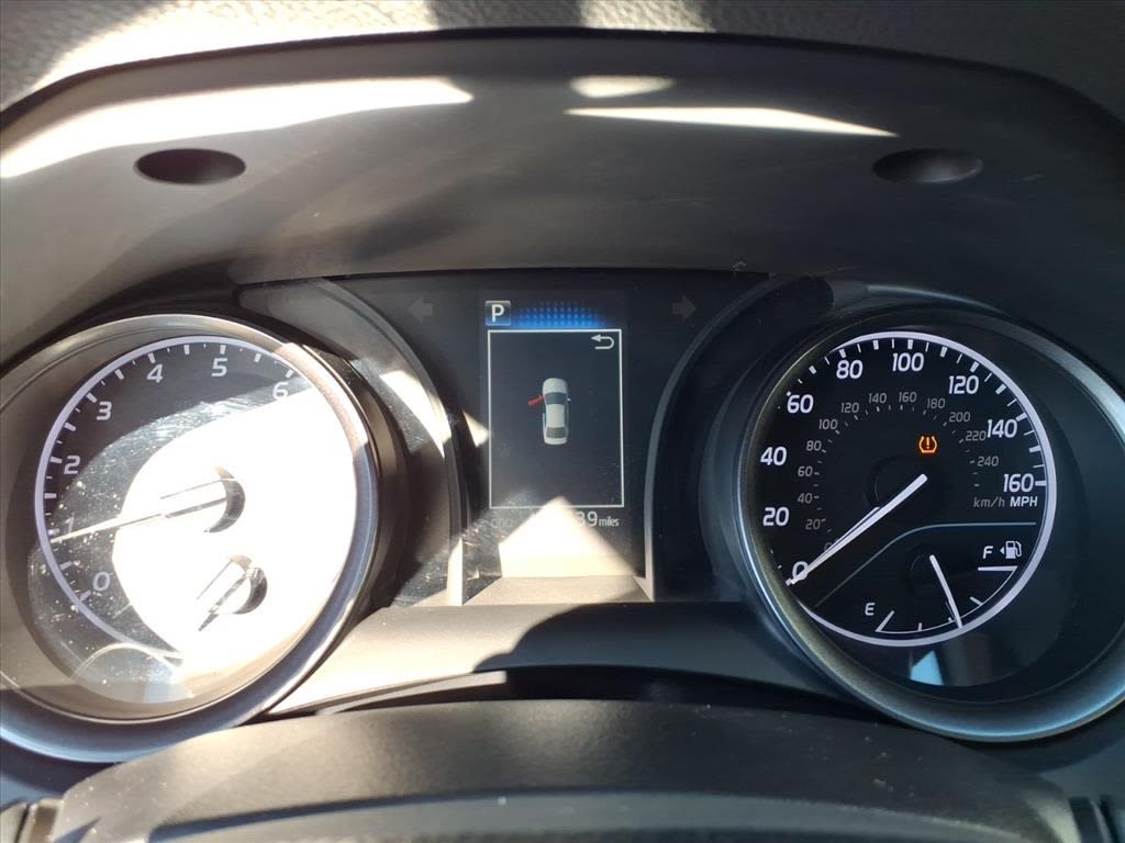 Thumbnail: 2022 Toyota Camry - 11