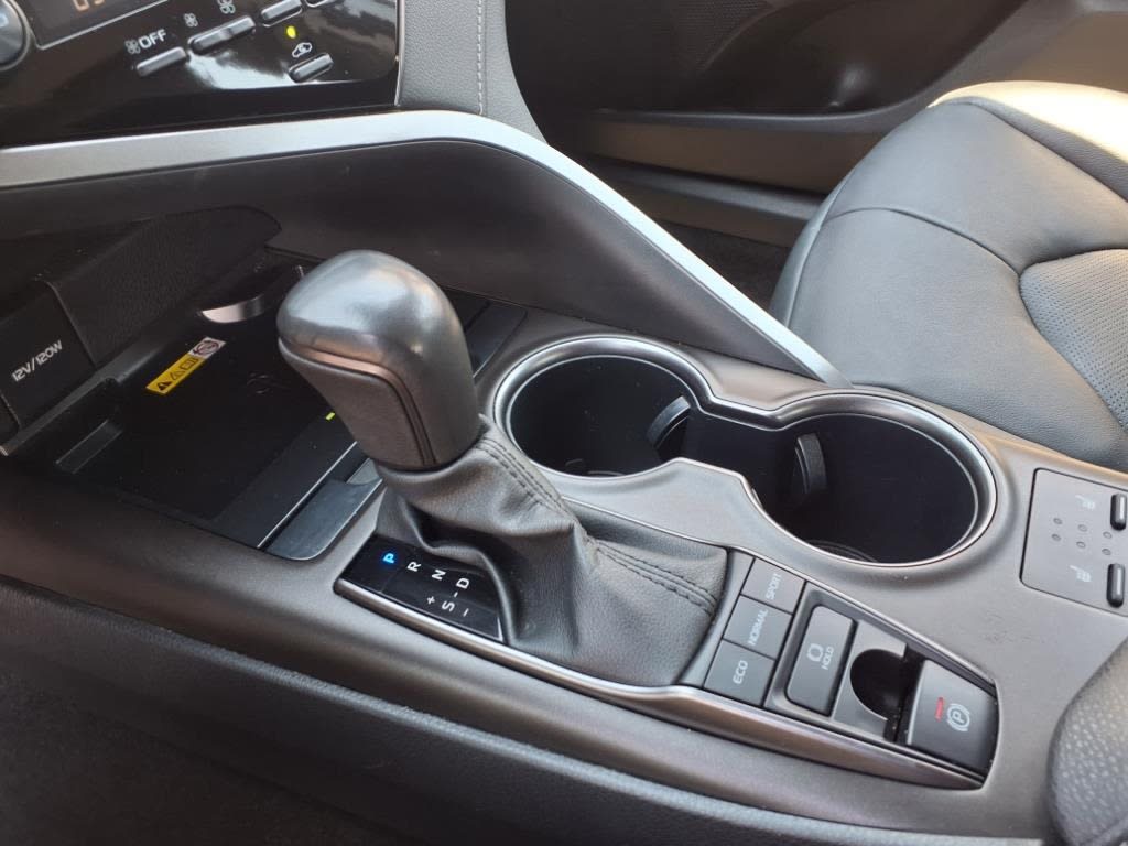 Thumbnail: 2023 Toyota Camry - 11