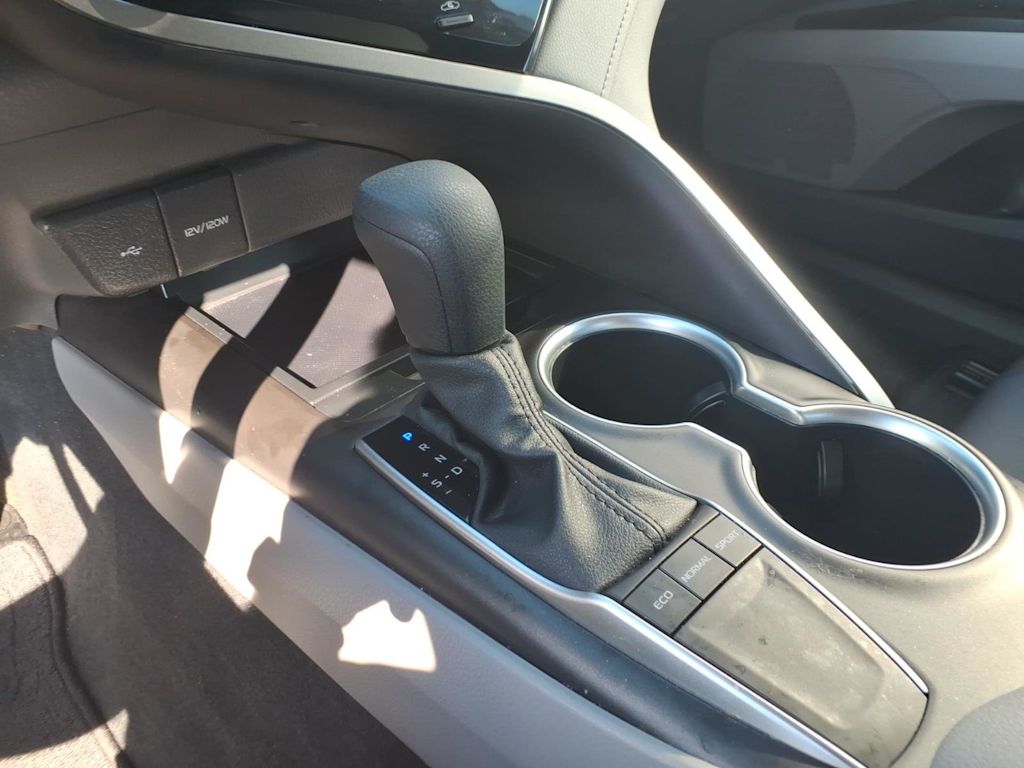 Thumbnail: 2024 Toyota Camry - 11