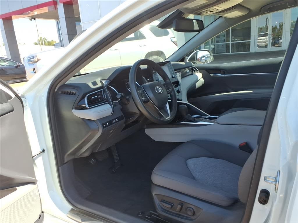 Thumbnail: 2023 Toyota Camry - 10