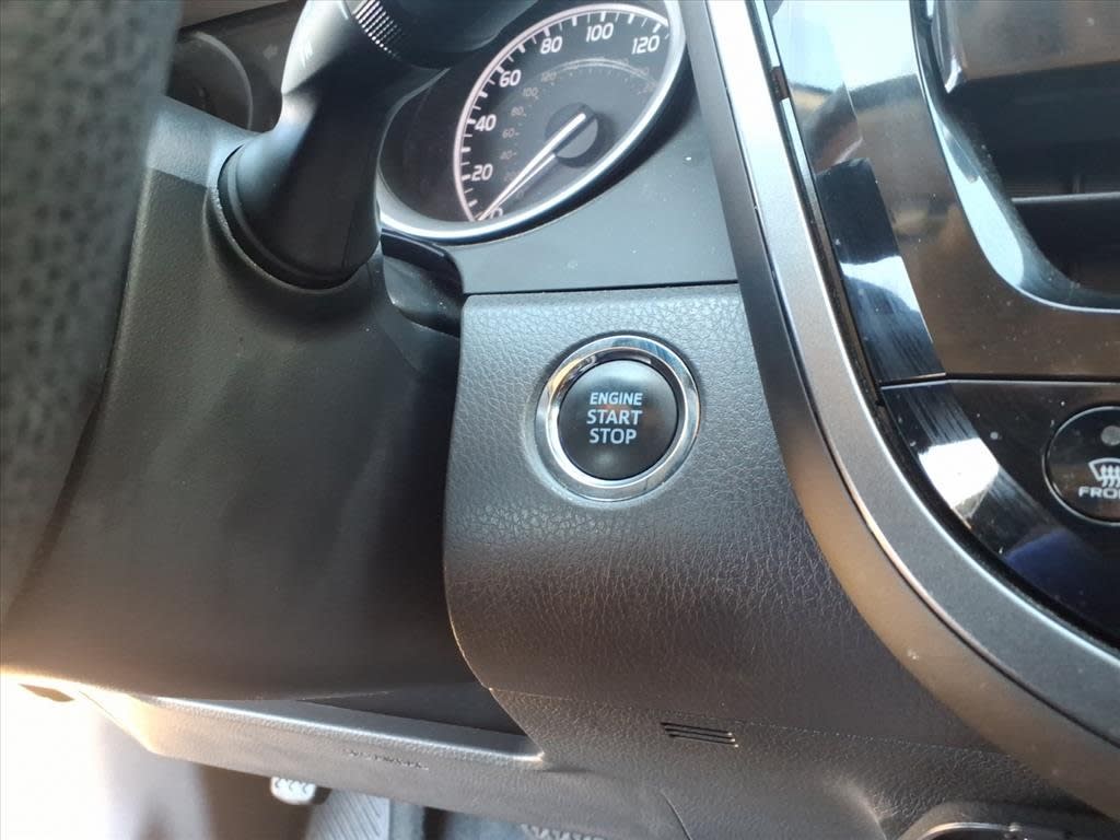 Thumbnail: 2023 Toyota Camry - 23