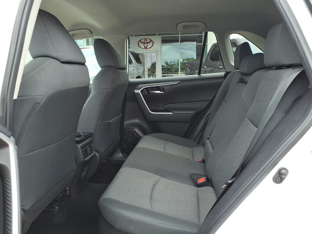 Thumbnail: 2024 Toyota RAV4 - 9
