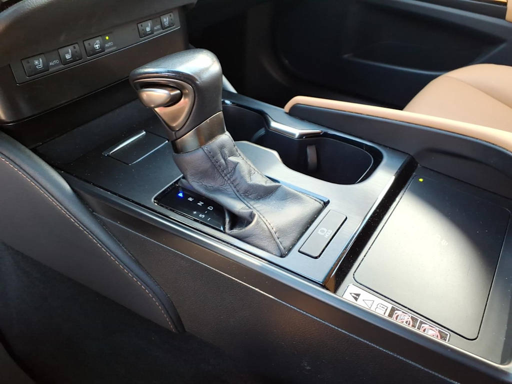 Thumbnail: 2023 Lexus ES - 12