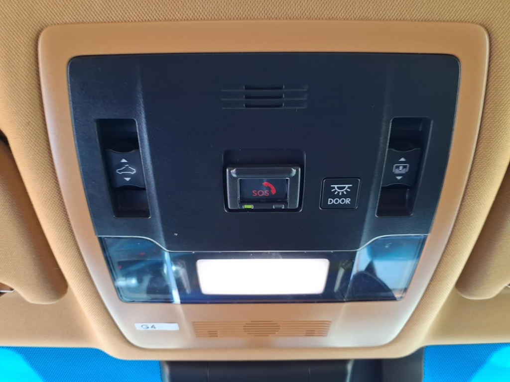 Thumbnail: 2023 Lexus ES - 27