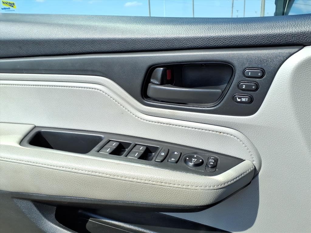 Thumbnail: 2020 Honda Odyssey - 19